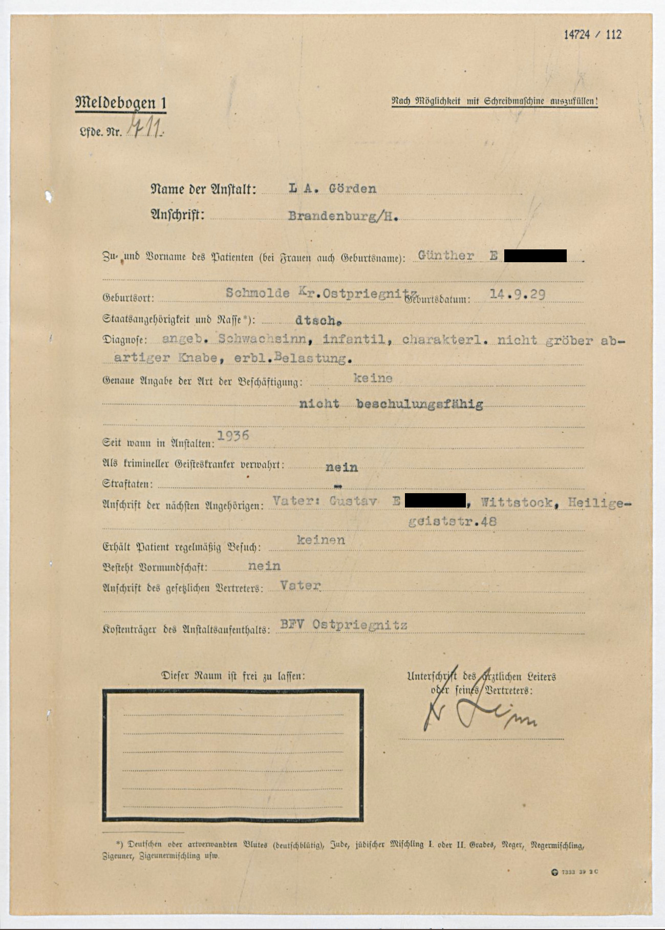 Ein ausgefüllter Meldebogen. Darin sind Angaben zum Patienten gemacht. Der schwarze Kasten ist nicht beschriftet.